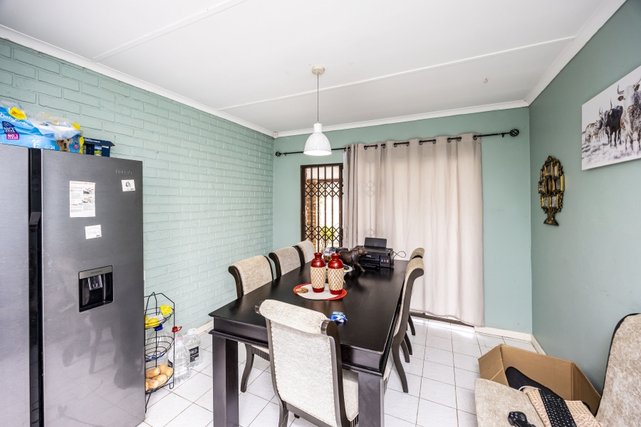 4 Bedroom Property for Sale in Nahoon Valley Park Eastern Cape